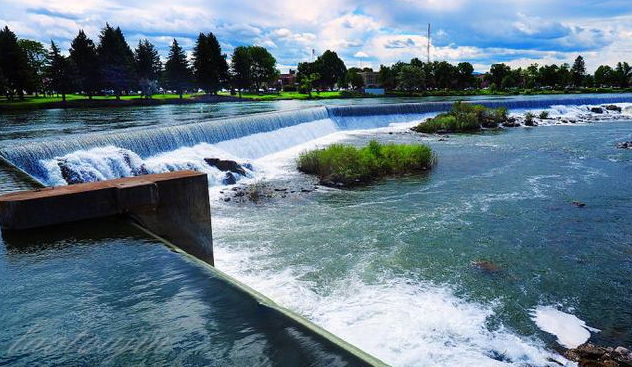 爱达荷人工瀑布